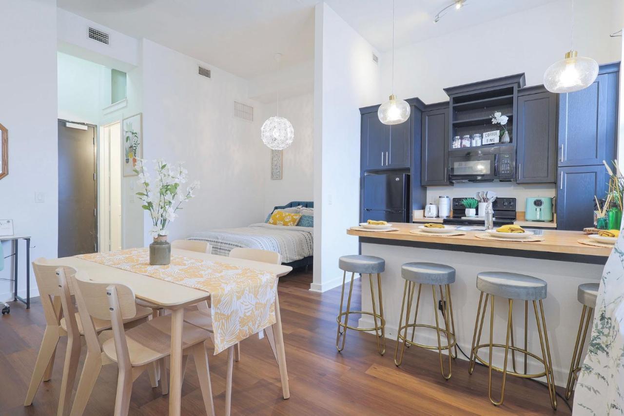 Old West Studio Lofts West 탬파 외부 사진