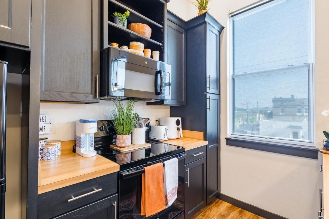 Old West Studio Lofts West 탬파 외부 사진