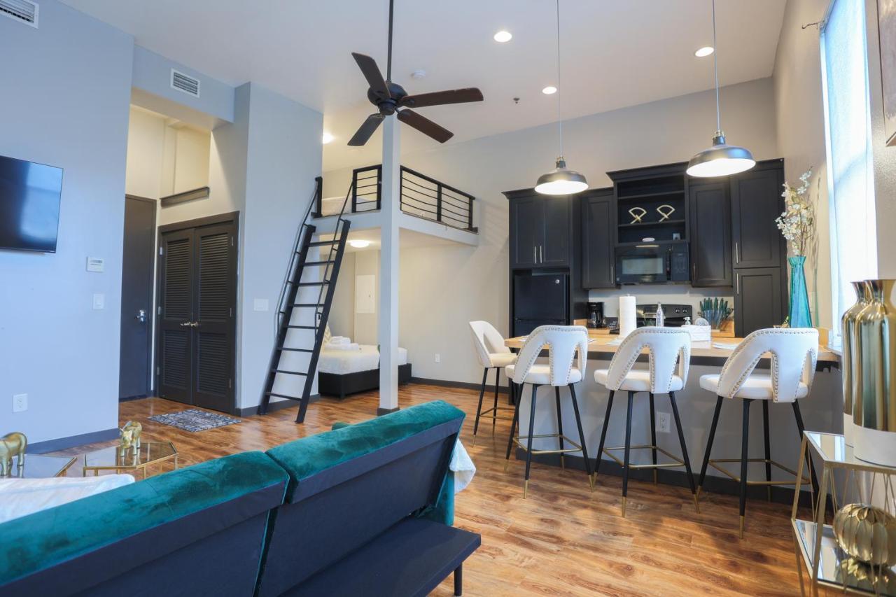Old West Studio Lofts West 탬파 외부 사진