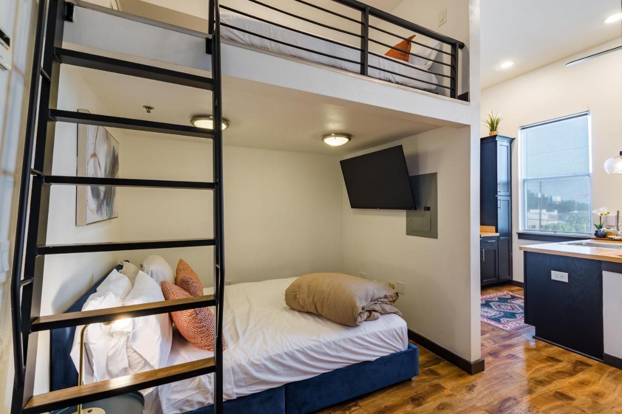 Old West Studio Lofts West 탬파 외부 사진